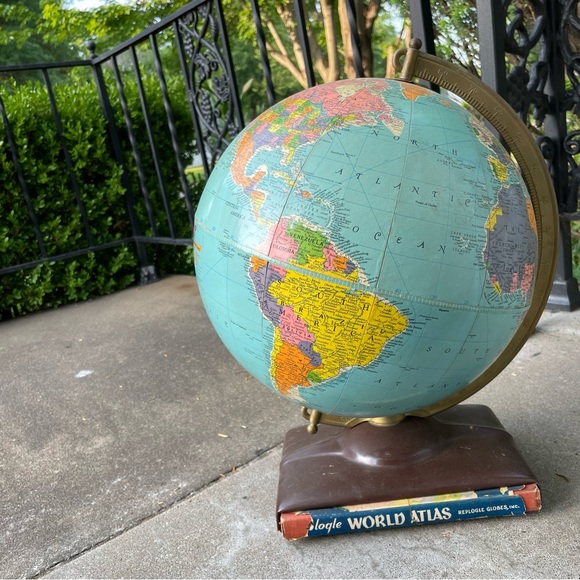 REPLOGLE | Vintage Reference World Globe with Atlas, 10" diameter (c.1954) - Picture 5 of 11
